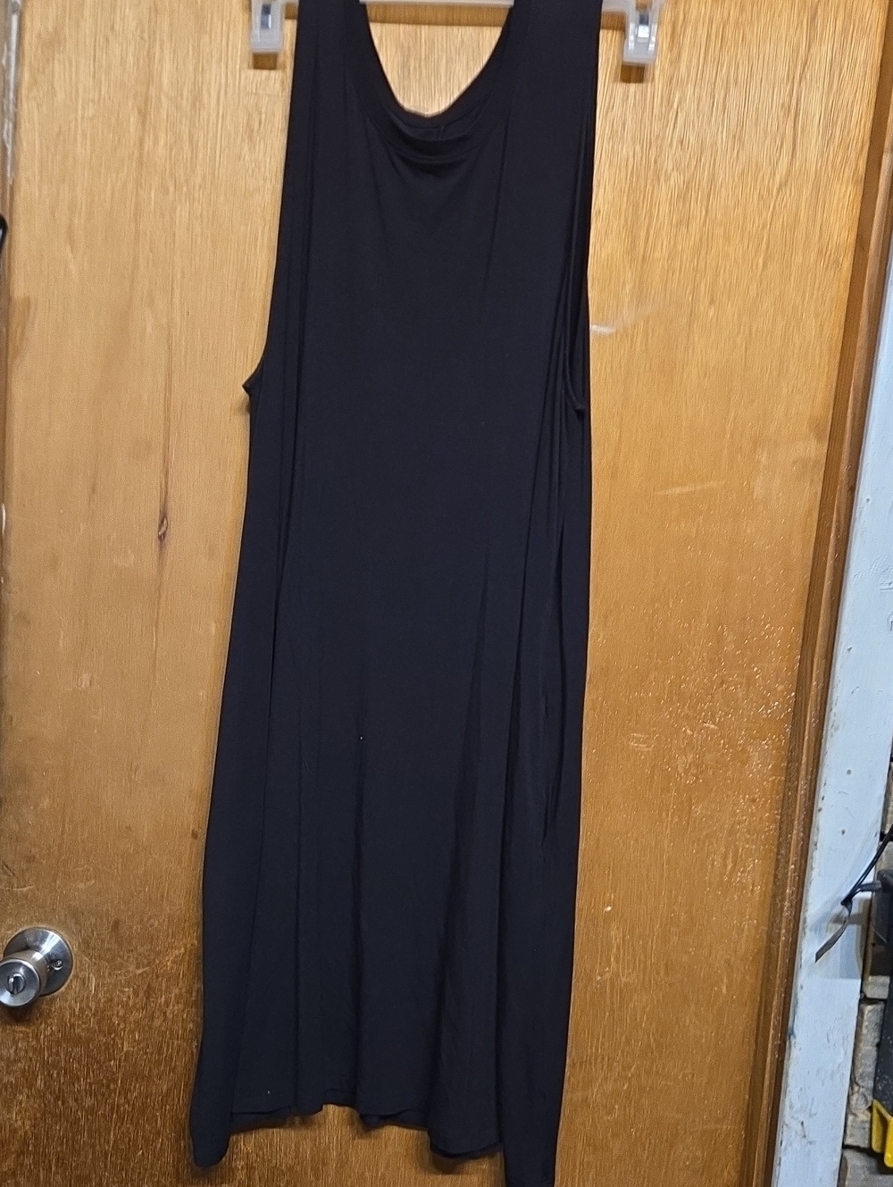 Time and Tru Black Sleeveless Midi Dress